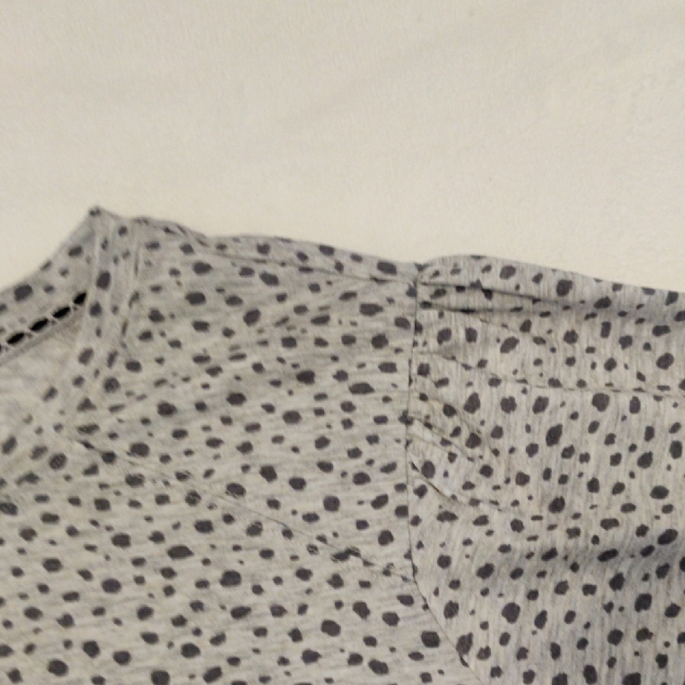 DEMOCRACY. Gray Polka Dot Women's Top - Picture 3 of 7